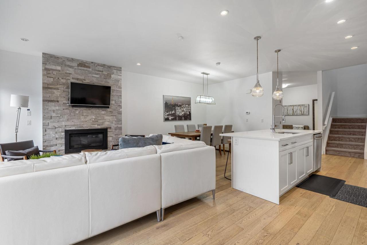 Luxury Spacious Private House Near City Centre Calgary Zewnętrze zdjęcie